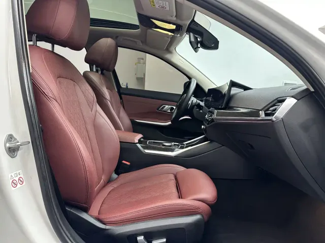 BMW 3 Series — Фото автомобиля 13