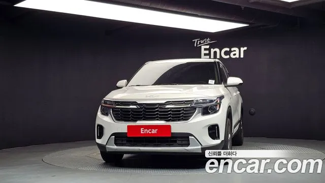 Kia Seltos Бензин 1.6 турбо 2WD — Фото автомобиля 3