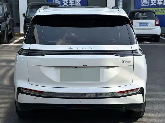 GAC Aion Y — Фото автомобиля 8