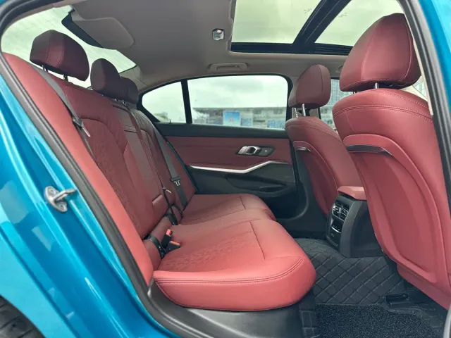 BMW 3 Series — Фото автомобиля 12