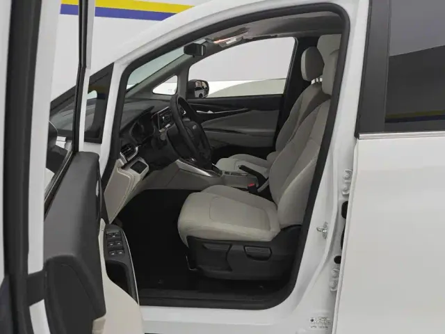 Maxus G50 — Фото автомобиля 9