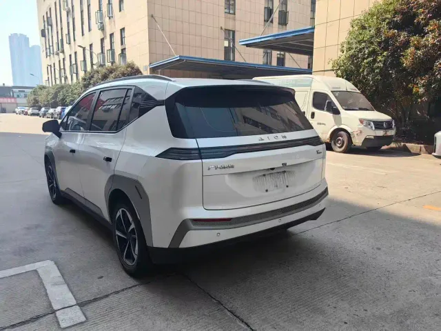 GAC Aion Y — Фото автомобиля 7