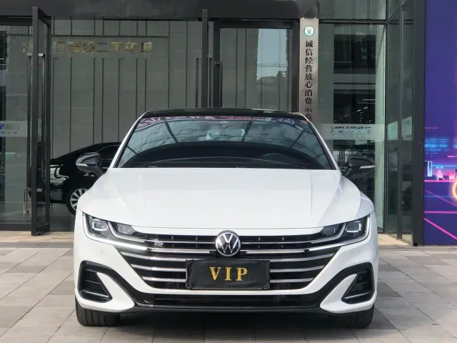 Volkswagen CC — Фото автомобиля 2