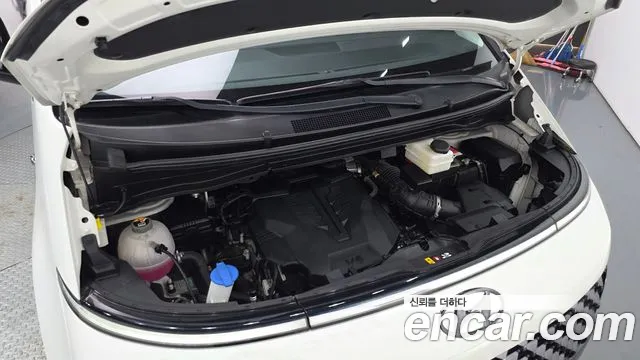 Hyundai Staria Staria L3.5 Lounge 9 мест — Фото автомобиля 4