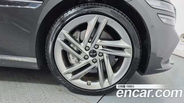 Genesis G80 Бензин 3.5 турбо AWD — Фото автомобиля 21
