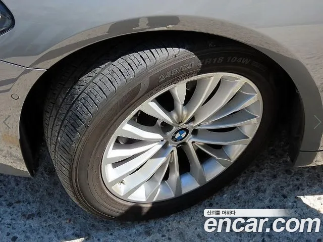 BMW 5 Series G30 — Фото автомобиля 20