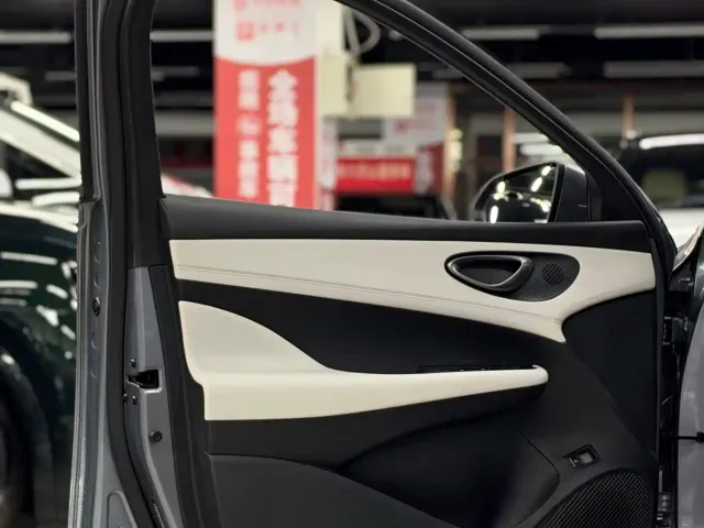 BYD Seal 05 DM-i — Фото автомобиля 22