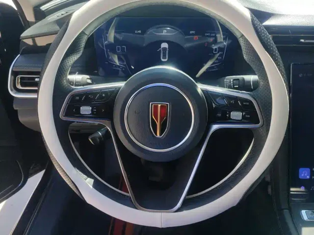 Hongqi H5 — Фото автомобиля 15