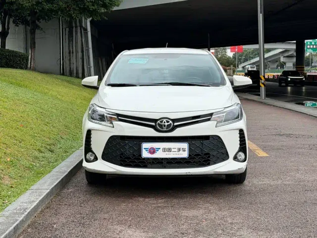 Toyota Vios FS — Фото автомобиля 2