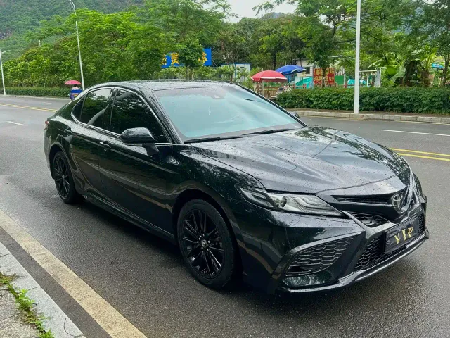 Toyota Camry — Фото автомобиля 3
