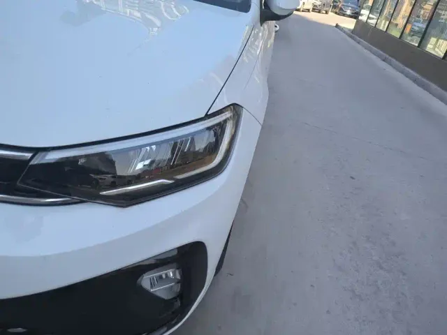 Volkswagen Lavida — Фото автомобиля 5