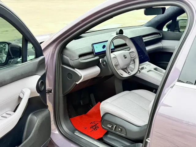 Nio EC6 — Фото автомобиля 9