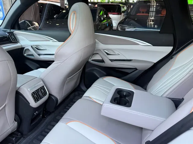 BYD Song Pro — Фото автомобиля 7