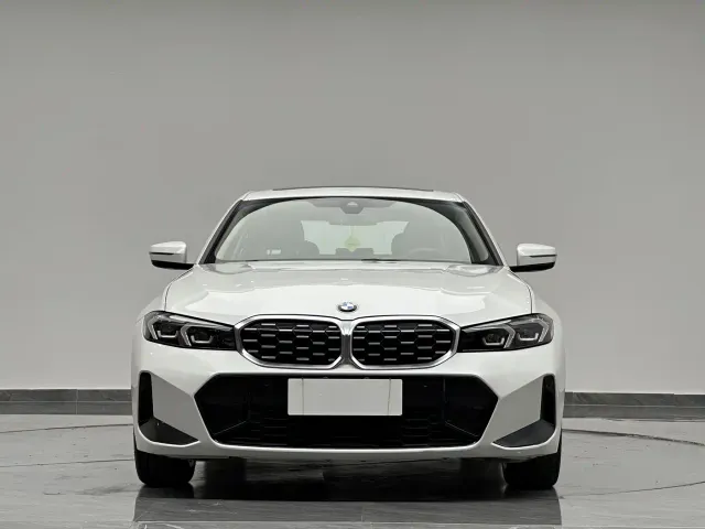 BMW 3 Series — Фото автомобиля 3