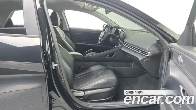 Hyundai AVANTE Новый Avante (CN7) — Фото автомобиля 10