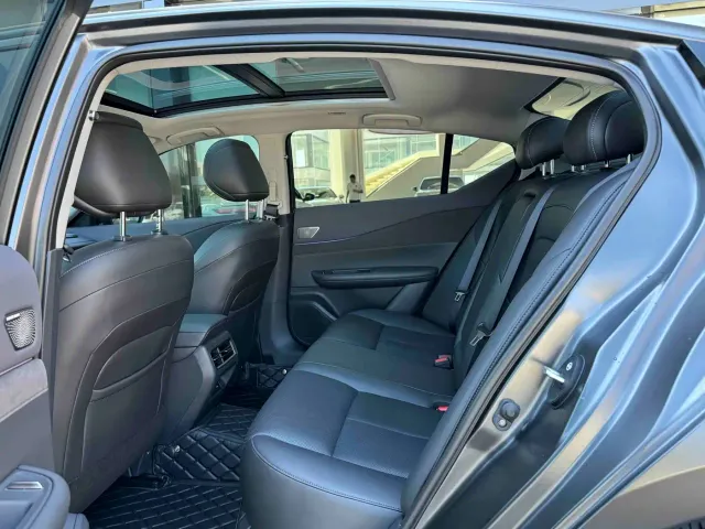 Nissan Teana — Фото автомобиля 6