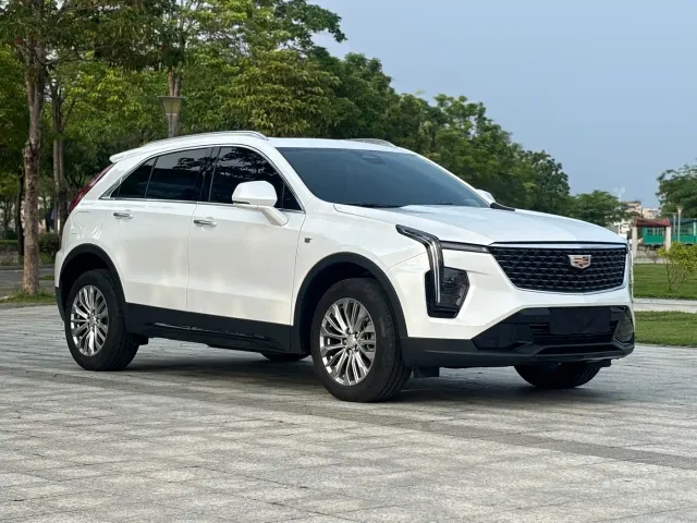 Cadillac XT4 — Фото автомобиля 3