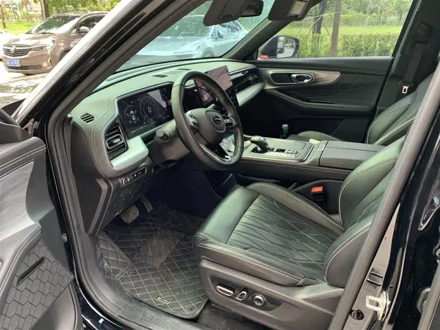 GAC Trumpchi GS8 — Фото автомобиля 4