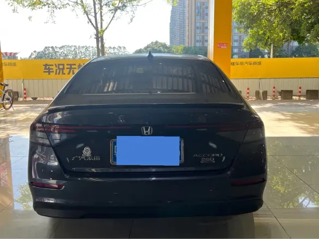 Honda Accord — Фото автомобиля 6