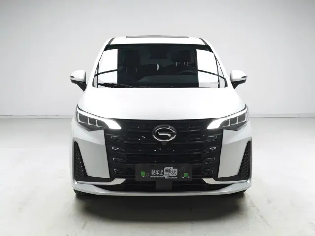 GAC Trumpchi M6 — Фото автомобиля 2
