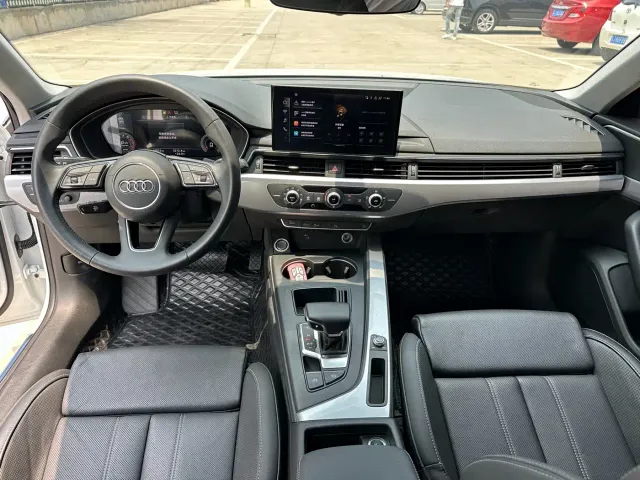 Audi A4L — Фото автомобиля 6