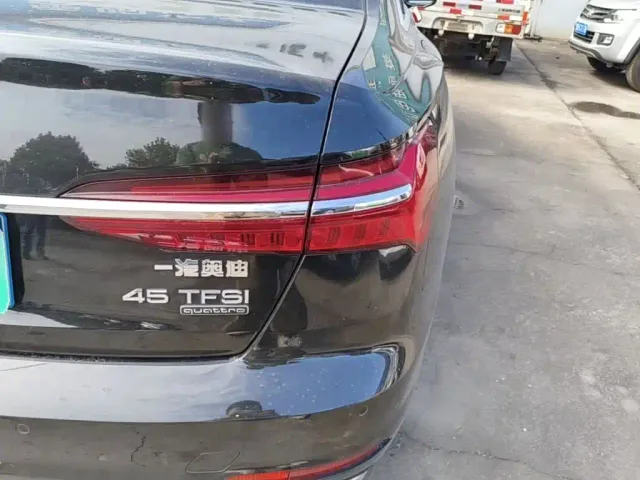 Audi A6L — Фото автомобиля 7