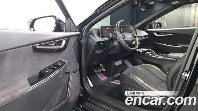 Kia EV6 — Фото автомобиля 9