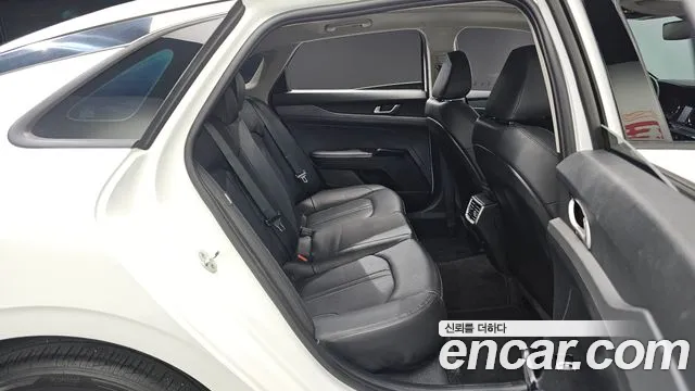 Kia K5 K5 3 поколение 2.0 LPI(Для проката) — Фото автомобиля 11