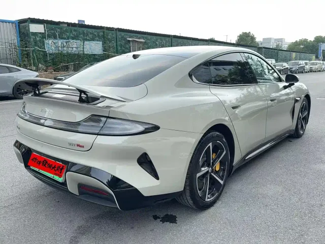 Xiaomi SU7 — Фото автомобиля 6