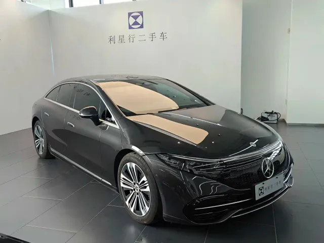 Mercedes-Benz EQS — Фото автомобиля 3