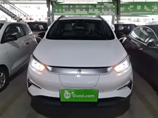 BYD Yuan Pro — Фото автомобиля 2