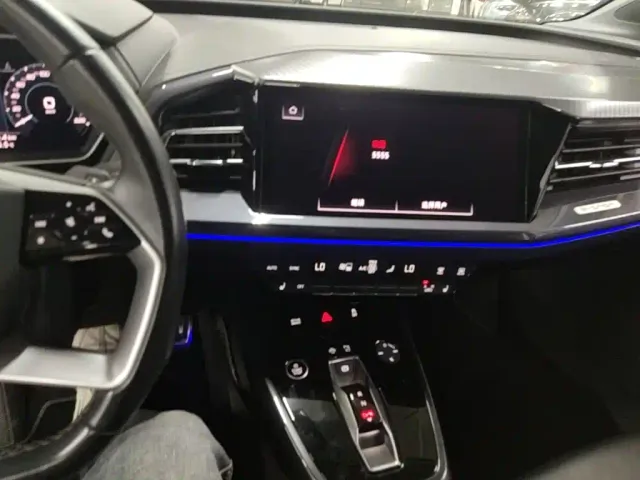 Audi Q4 e-tron — Фото автомобиля 8