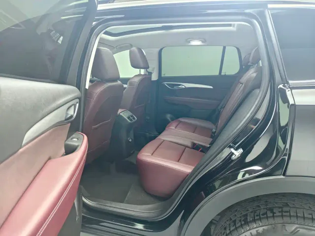 Buick Envision Plus — Фото автомобиля 6