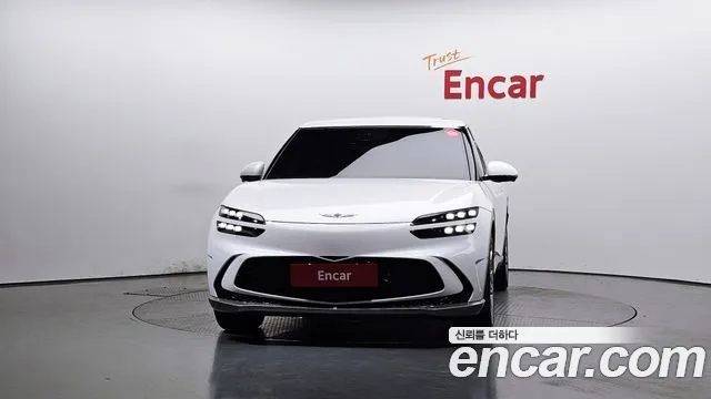 Genesis GV60 — Фото автомобиля 3