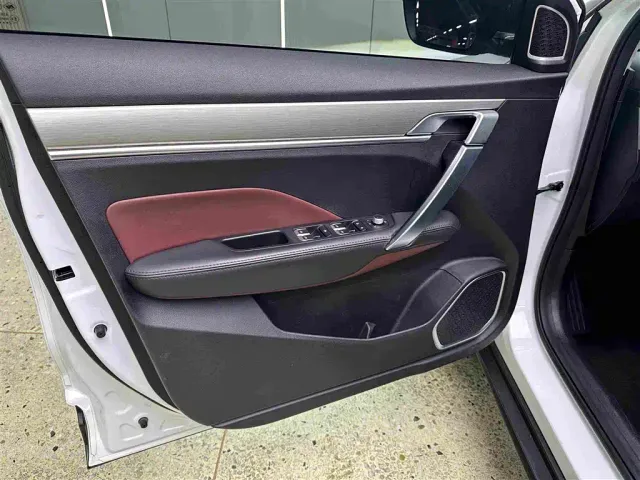 Geely Binyue — Фото автомобиля 13