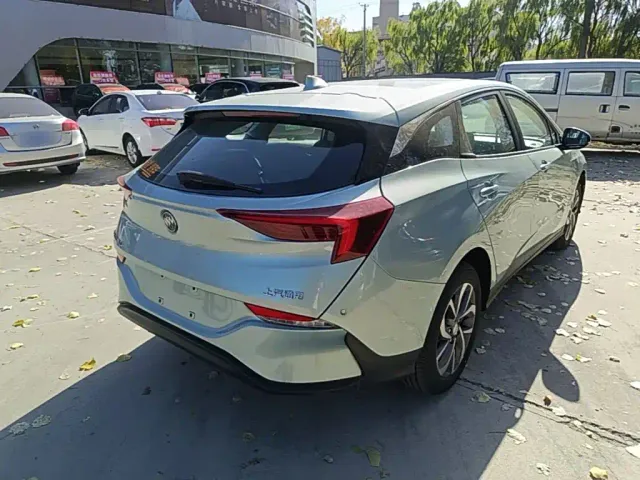 Buick Velite 6 — Фото автомобиля 6