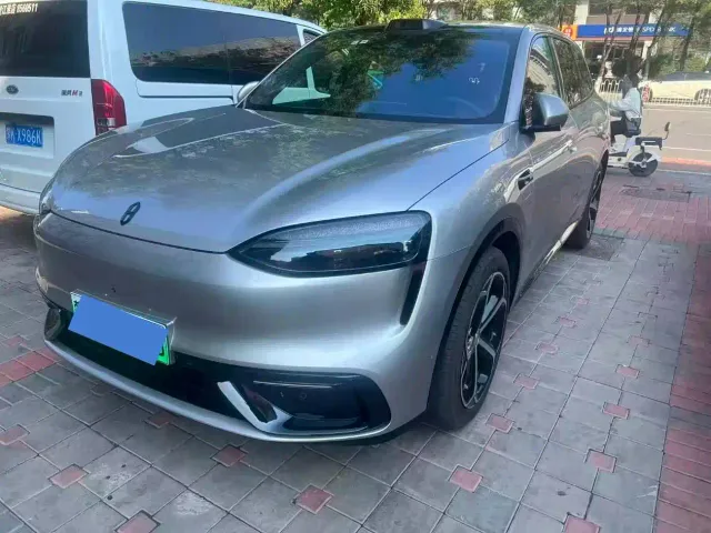 Aito M6 — Фото автомобиля 2