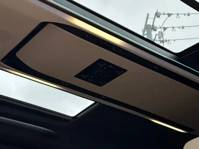 Toyota Alphard — Фото автомобиля 30