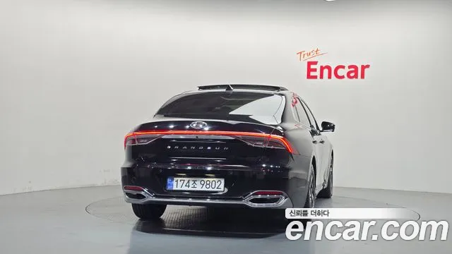 Hyundai Grandeur (New) Hybrid — Фото автомобиля 4