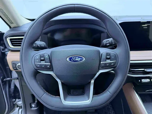 Ford Explorer 2023 EcoBoost 285 AWD Titanium Edition 7-Seater — Фото автомобиля 14