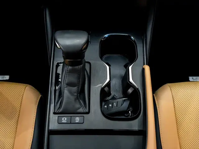 Lexus ES — Фото автомобиля 22