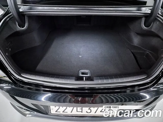 Hyundai Grandeur Grandeur (New) — Фото автомобиля 16
