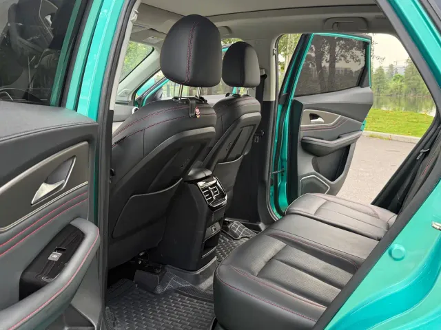 Forthing T5 Evo — Фото автомобиля 9