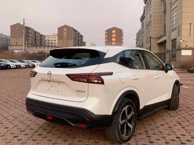 Nissan Qashqai — Фото автомобиля 4