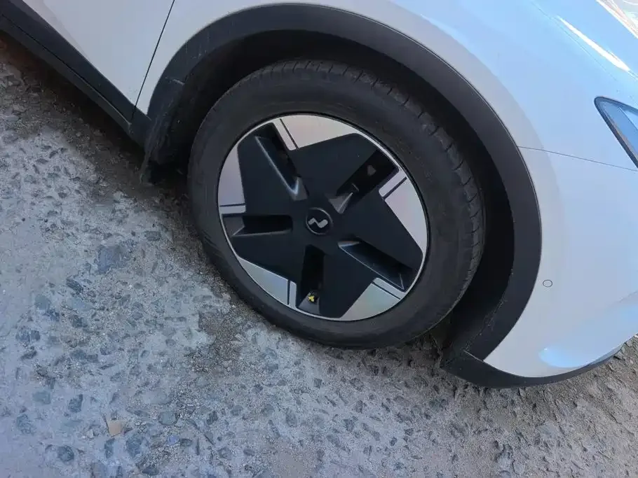 Ledao Ledao L60 2024 60kWh Rear-Wheel Drive — Фото автомобиля 6