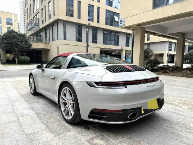 Porsche 911 — Фото автомобиля 8