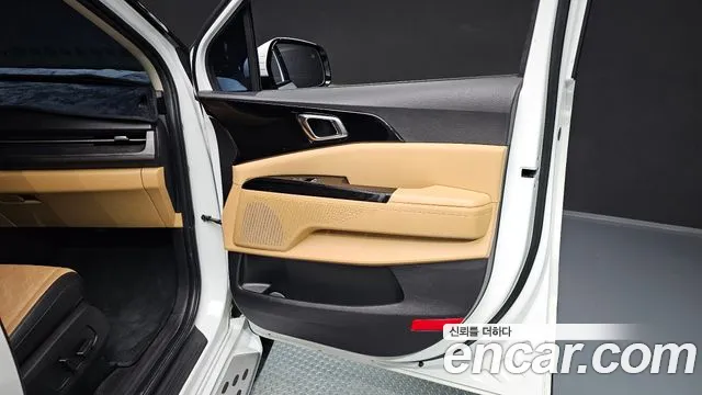 Kia Carnival — Фото автомобиля 14