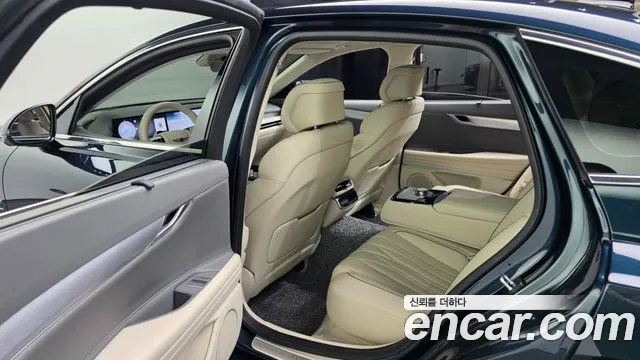 Genesis G80 Бензин 2.5 турбо AWD — Фото автомобиля 24