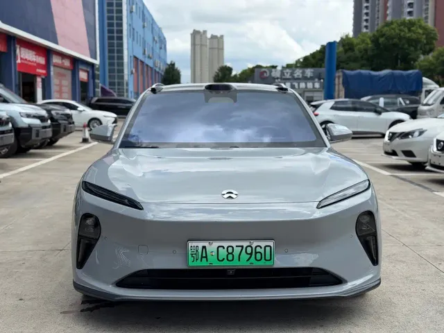 Nio ET5 Touring — Фото автомобиля 2