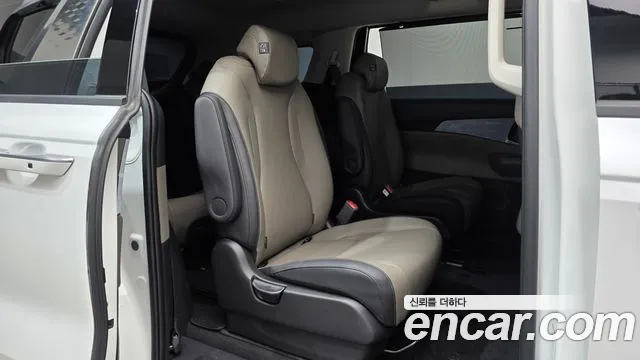 Kia Carnival 4th Gen — Фото автомобиля 17